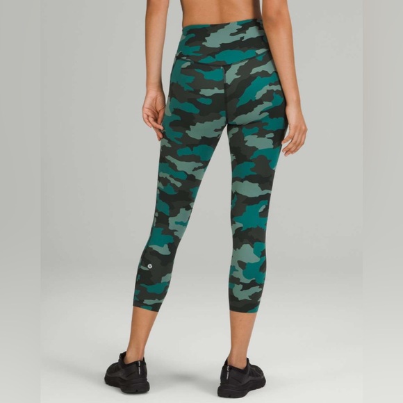 LULULEMON BASE PACE HIGH-RISE CROP 23" IN HERITAGE 365 CAMO TIDEWATER TEAL MULTI - Picture 2 of 4